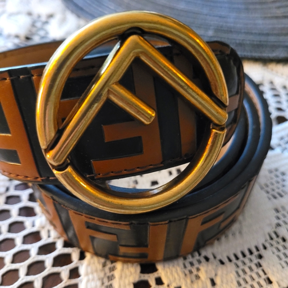 PRICE DROP, USED🎈 🎈FENDI  BELT